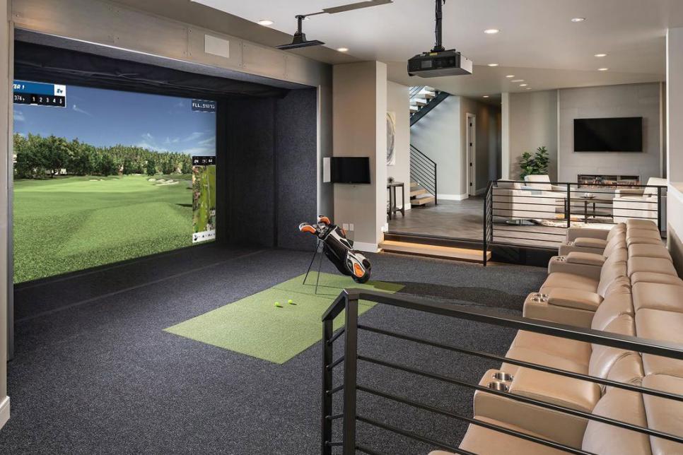 The Advantages of Using Golf Simulators